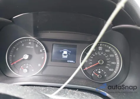 2020 Kia Forte Lxs z USA, uszkodzony, nr VIN 3KPF24AD9LE225770